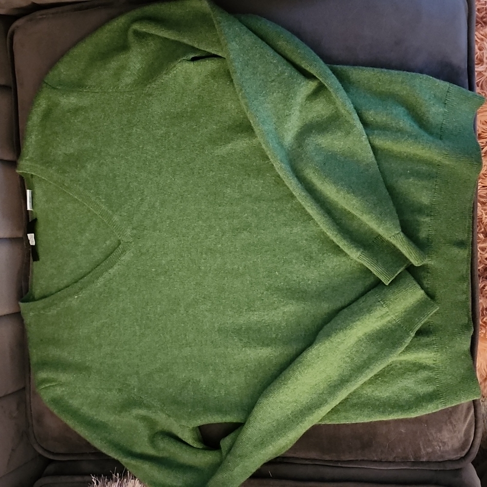 Saks Fifth Avenue 100% Cashmere Crewneck
